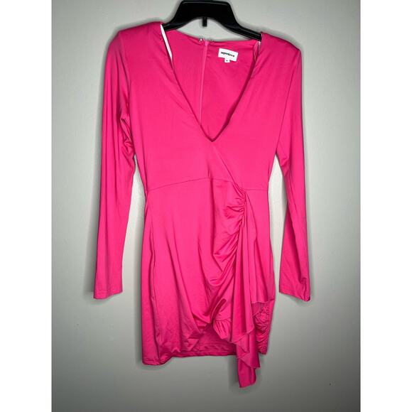 REVOLVE Superdown White Label Martyna Deep V Fully Lined Dress In Fuchsia - Picture 3 of 6